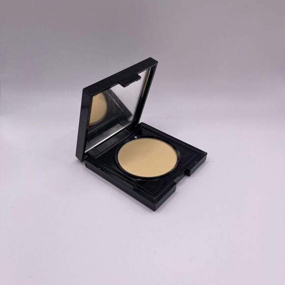 YBF Your Best Friend Neutralizing Face Pressed Powder - Picture 6 of 6